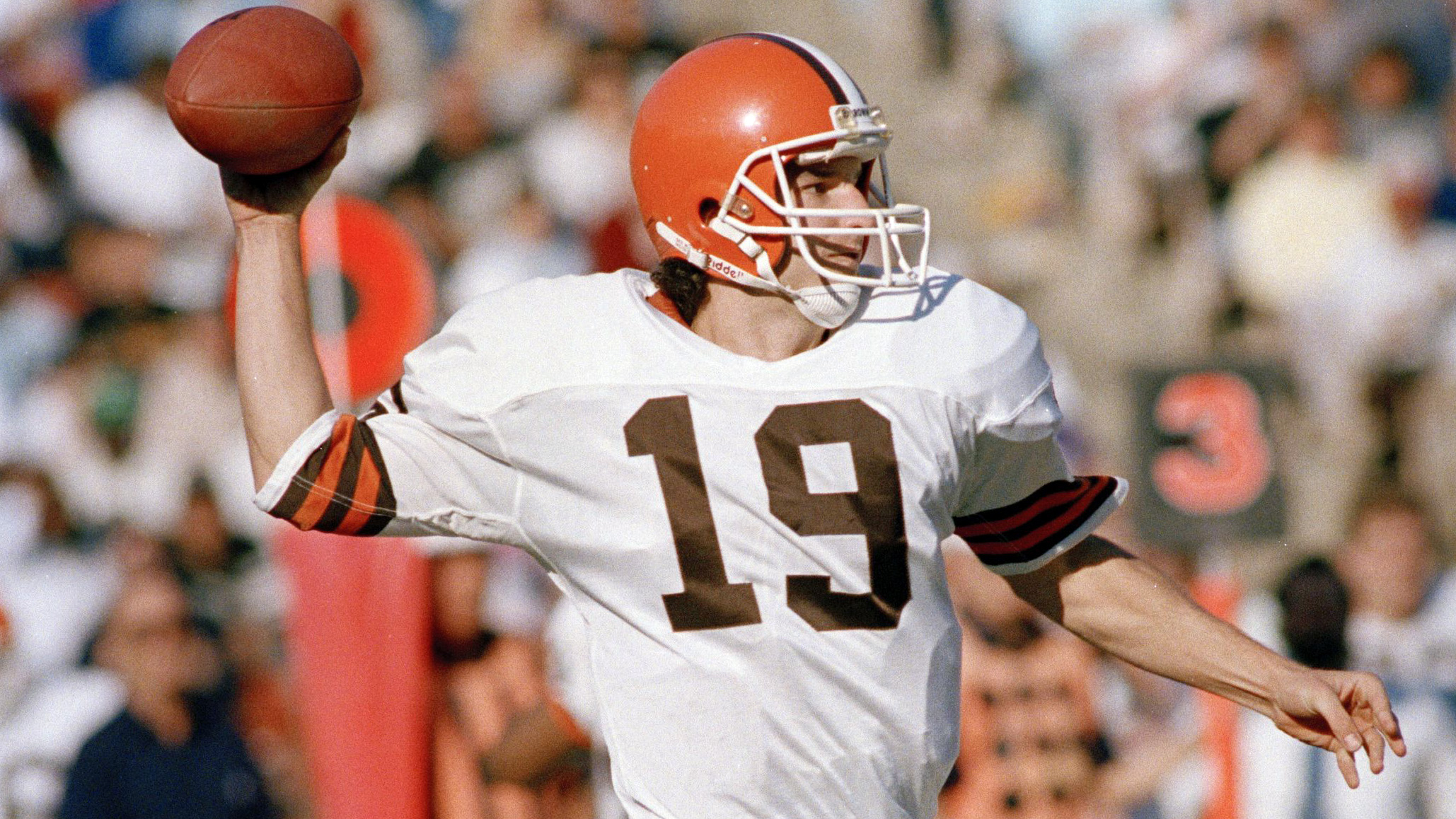 Brian Sipe # 17 Cleveland Browns Quarterback  Cleveland browns history, Cleveland  browns quarterback, Cleveland browns football